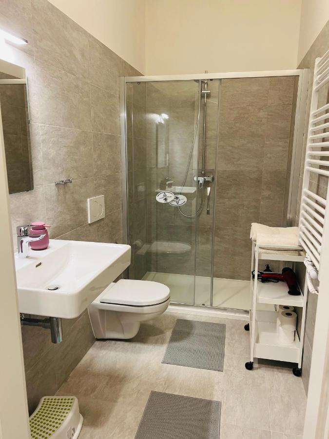 Maria Apartment Liben Прага Екстериор снимка