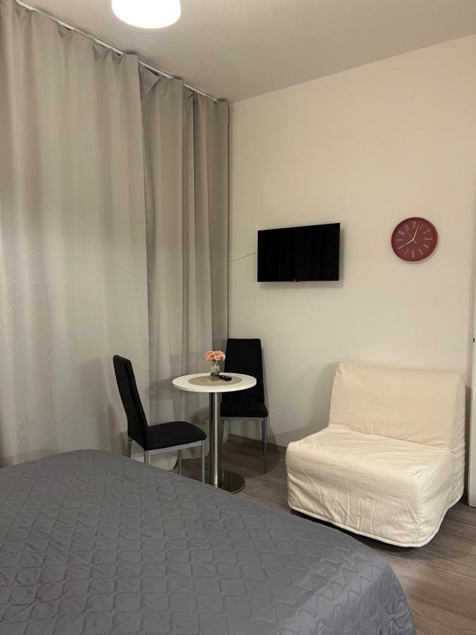Maria Apartment Liben Прага Екстериор снимка